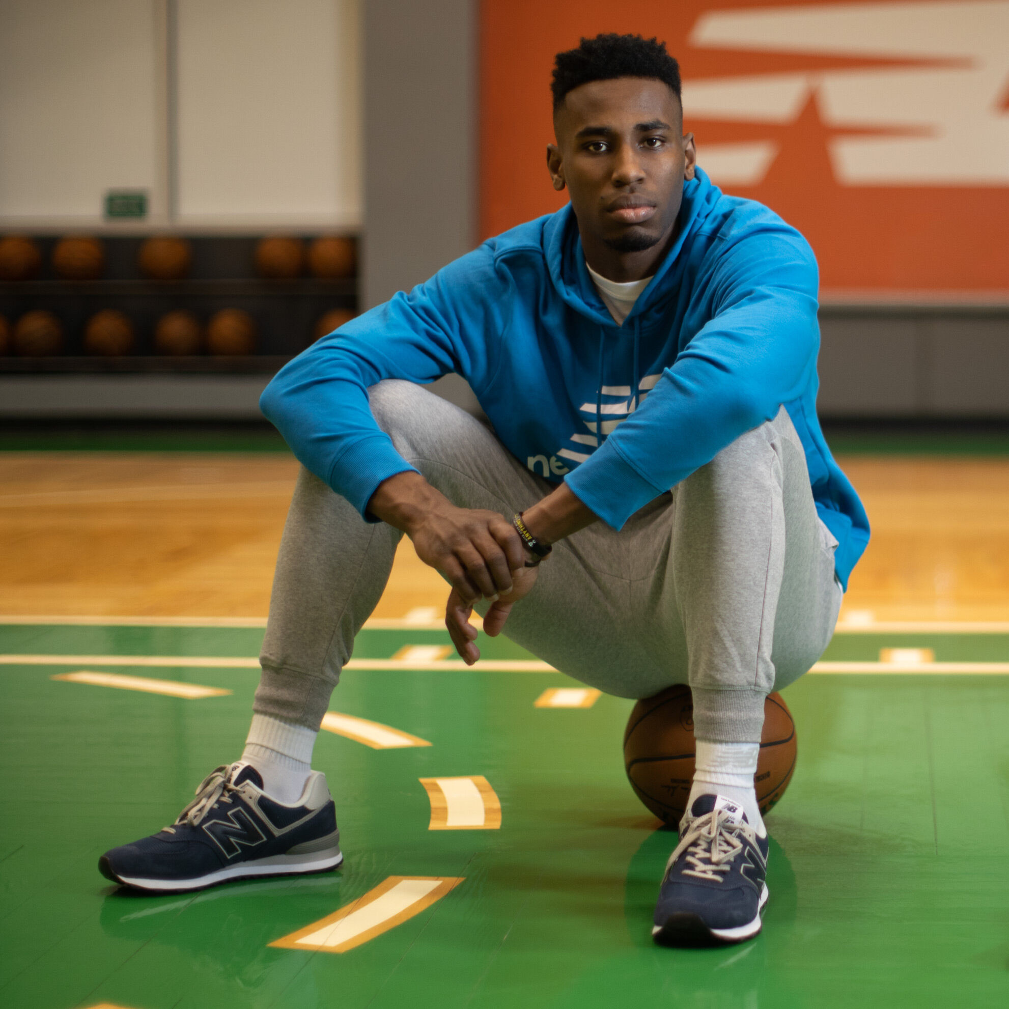 new balance bball shoes